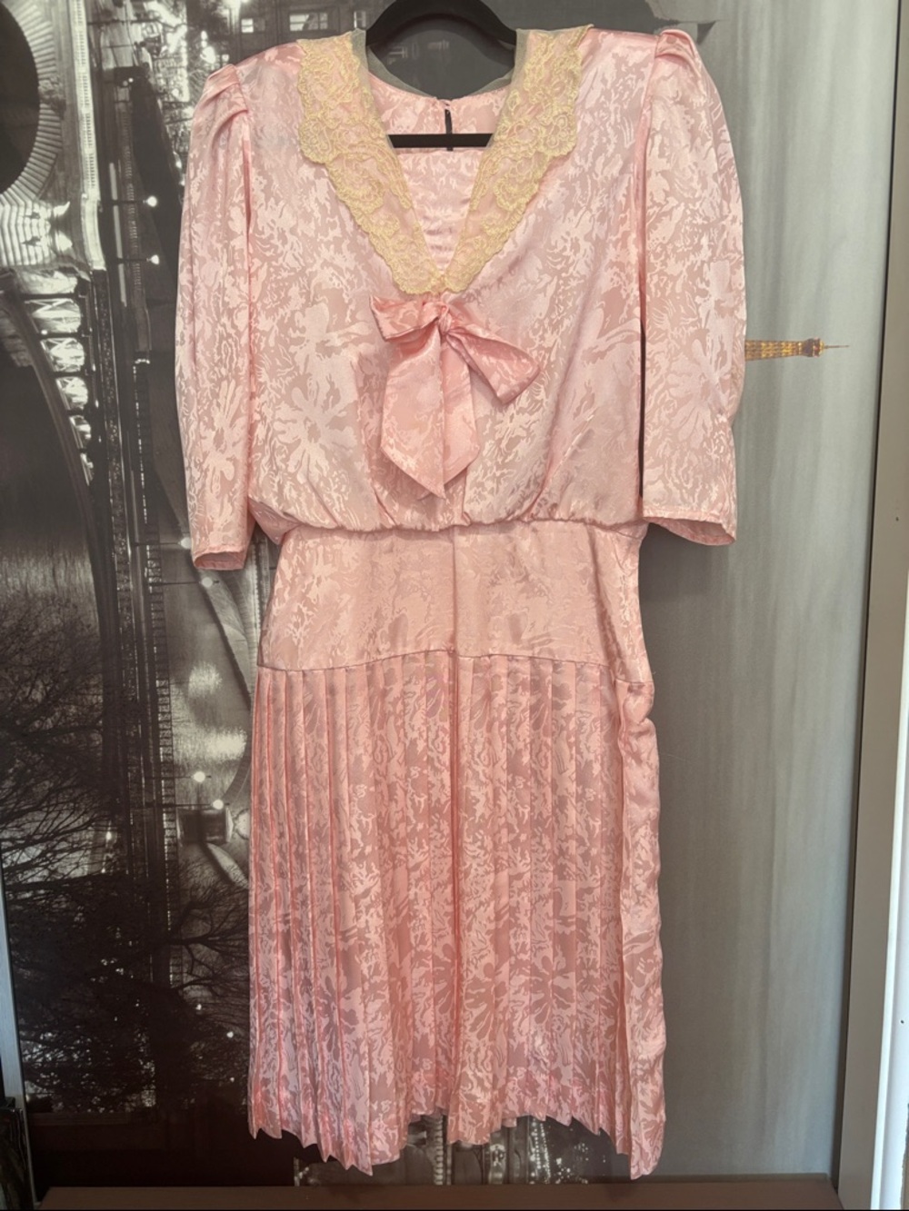 Vintage romantic  Pink Lace Collar Satin Dress with Bow 1986